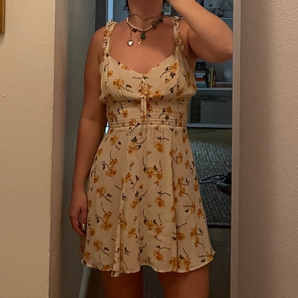 Reformation Dresses & Skirts - Reformation floral sun dress, size 6